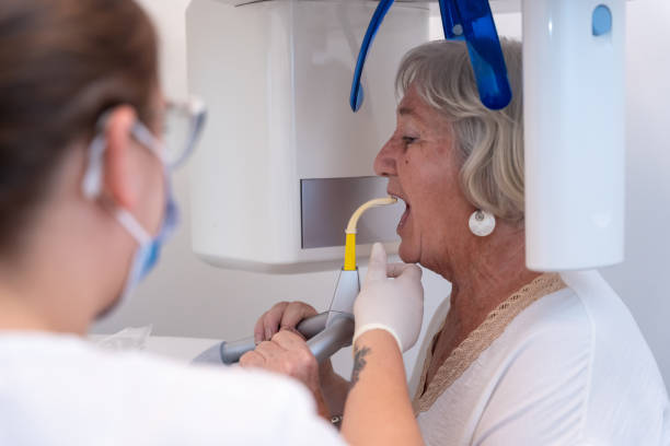 Best Dentist for Tooth Abscess  in College Park, GA